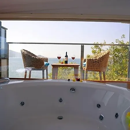 George's Boutique Fethiye