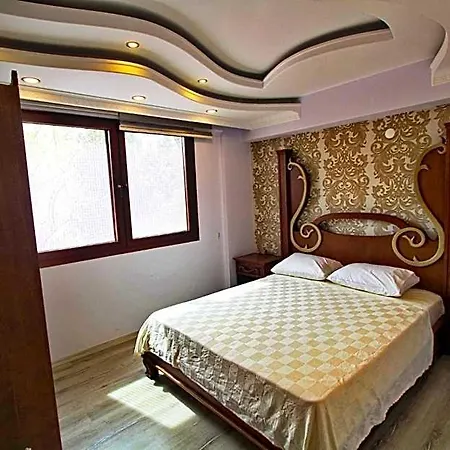 George's Boutique Fethiye