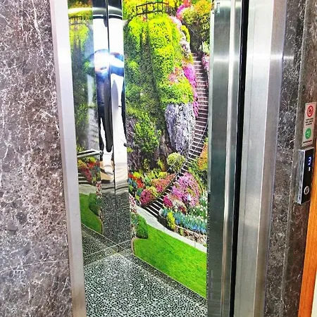 George's Boutique Aparthotel *