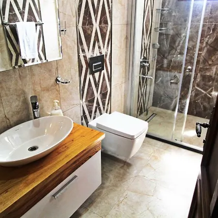 Hotel apartamentowy George's Boutique *